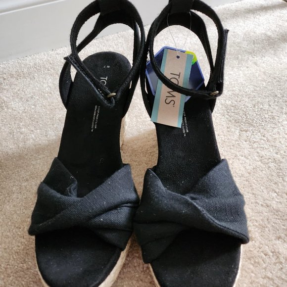TOMS - Marisela Black Wedge Sandal - Picture 2 of 3